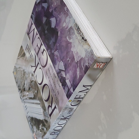 Smithsonian Rock and Gem Book - Picture 3 of 7